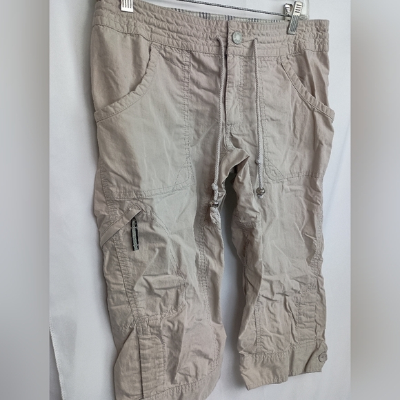 THE NORTH FACE Tan Capris Relaxed Fit (#326) - Picture 4 of 8